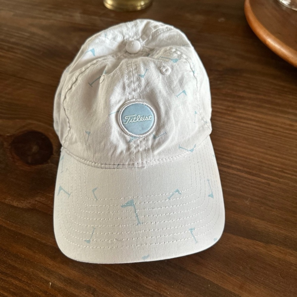 Titleist women’s golf hat